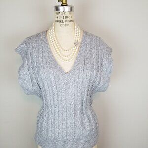Cupcakes & Cashmere Grey Knit Pullover V Neck Sweater Ladies Size Medium